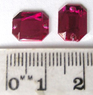 10mm Acrylic Rhinestones Rectangle - Cerise Pink (pkt of 30)